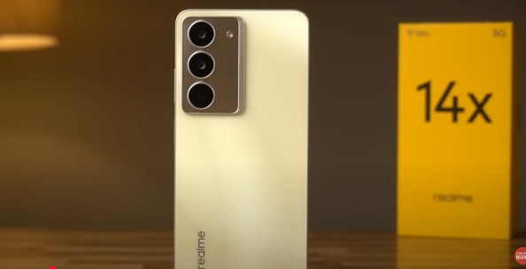 Under 15k best camera phone